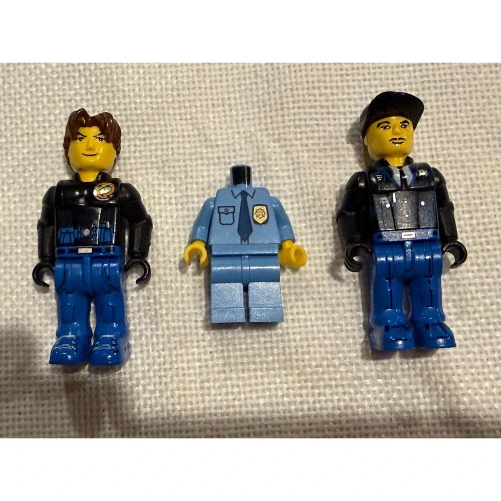 LEGO Jack Stone City Police Minifigure Lot 4609 4608‎ Vintage 2001 Figures